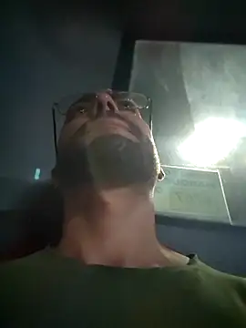 Snapshot of DanteWinter chatting on April 1, 2026, 2:35 am DanteWinter online show from April 1, 2026, 2:35 am