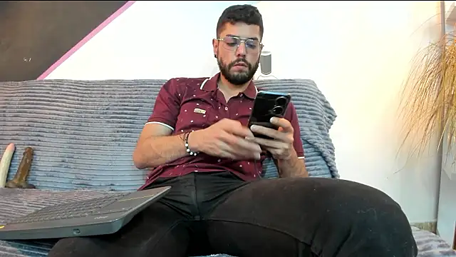 Snapshot of DanteWinter chatting on March 5, 2026, 3:58 am DanteWinter online show from March 5, 2026, 3:58 am