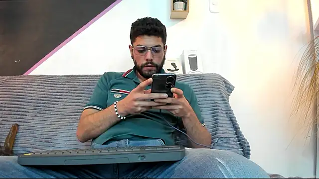 Snapshot of DanteWinter chatting on March 29, 2026, 3:30 am DanteWinter online show from March 29, 2026, 3:30 am