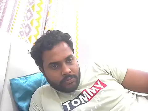 Snapshot of BNDCJMW chatting on November 10, 2025, 4:34 pm BNDCJMW online show from November 10, 2025, 4:34 pm