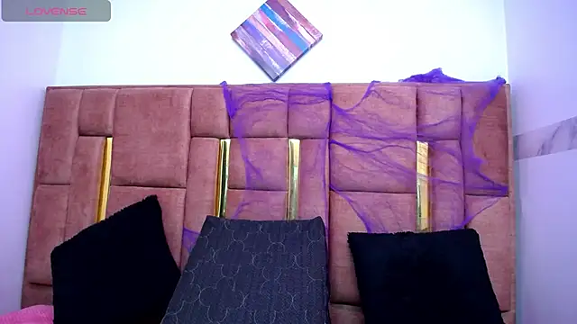 XBODTRIIPX online show from October 30, 2025, 3:27 am