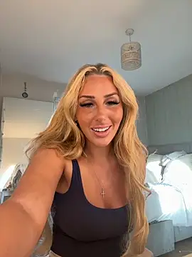 HeidiMae online show from September 9, 2025, 5:22 pm