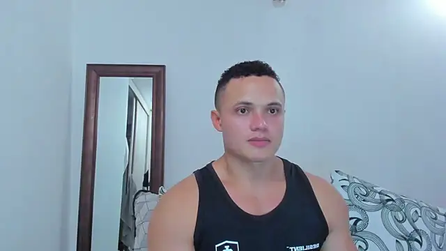 Snapshot of KingLevi01 chatting on May 21, 2026, 8:06 pm KingLevi01 online show from May 21, 2026, 8:06 pm
