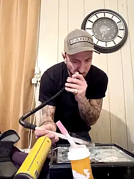 Mrluckstick online show from January 6, 2026, 7:40 pm