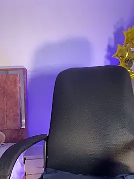 Charlottediolet online show from October 13, 2025, 11:45 am