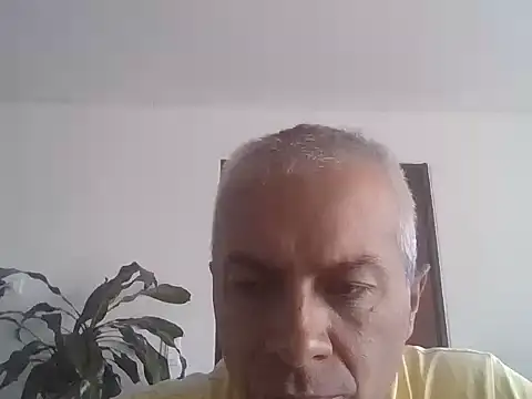 Snapshot of ALFRERM chatting on October 13, 2025, 7:04 pm ALFRERM online show from October 13, 2025, 7:04 pm