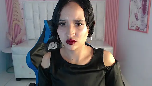 bella vibess s online show from September 22, 2025, 8:15 pm