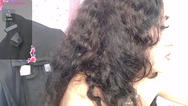 bella vibess s online show from November 14, 2025, 8:40 am