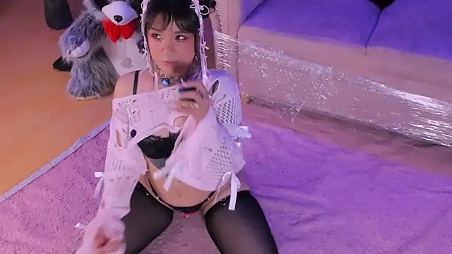 BizzyNoar online show from April 13, 2026, 2:21 pm