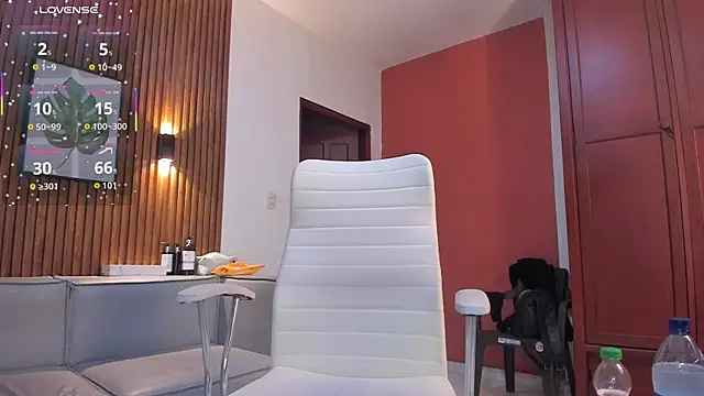 seraphine arabic online show from December 18, 2025, 4:44 pm