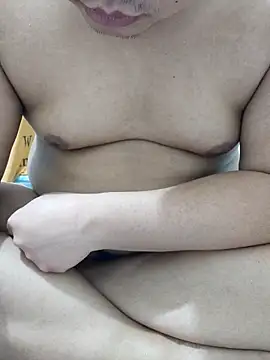  KaiXin  online show from December 3, 2025, 12:15 pm