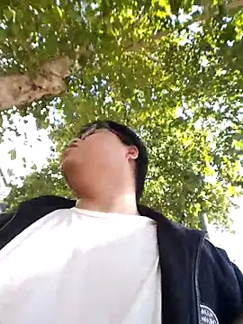  KaiXin  online show from October 14, 2025, 3:40 am