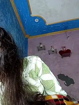 Komal-Rajput online show from December 3, 2025, 5:41 am