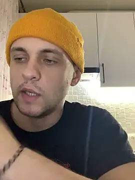 Kit Kat01 online show from March 23, 2026, 5:02 pm