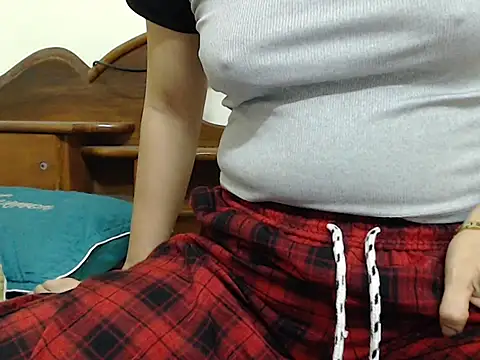 Ami 8x online show from December 18, 2025, 3:05 pm