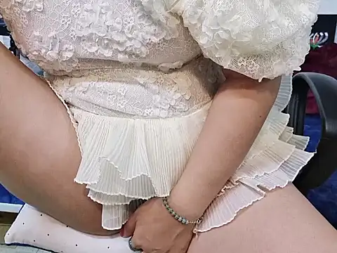 Ami 8x online show from November 22, 2025, 2:21 am