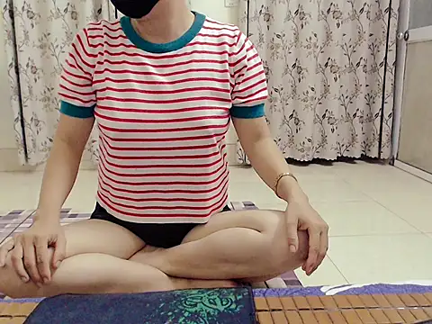 Snapshot of Ami_8x chatting on September 12, 2025, 3:45 pm Ami 8x online show from September 12, 2025, 3:45 pm