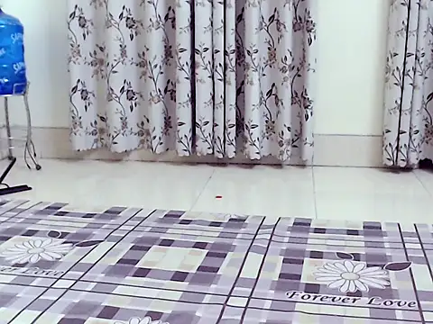 Snapshot of Ami_8x chatting on October 10, 2025, 3:46 pm Ami 8x online show from October 10, 2025, 3:46 pm