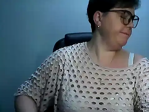 EllaLove2277 online show from February 6, 2026, 7:15 am