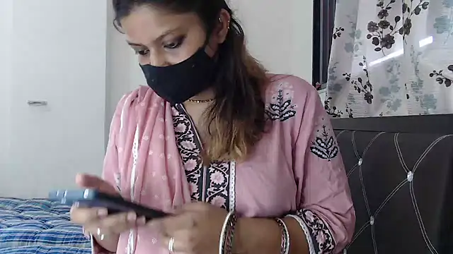 SpicykhalifaX online show from May 3, 2026, 6:51 am