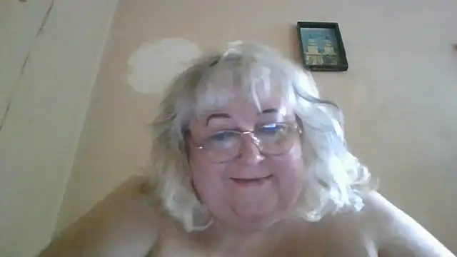 Lala-Love56 online show from June 28, 2026, 4:02 pm