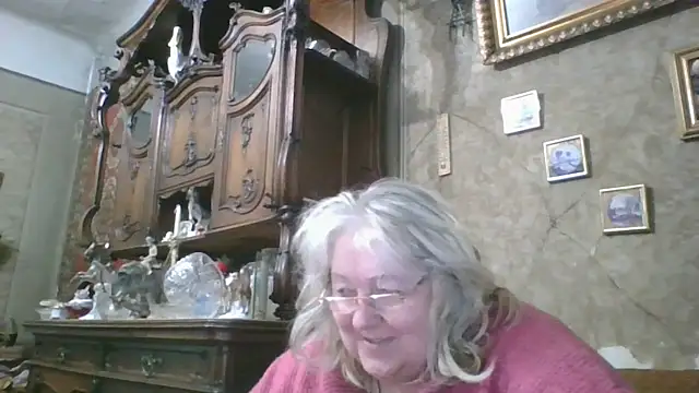 Snapshot of Lala-Love56 chatting on June 2, 2026, 5:57 pm Lala-Love56 online show from June 2, 2026, 5:57 pm
