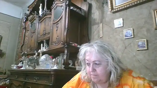 Lala-Love56 online show from June 10, 2026, 9:38 pm
