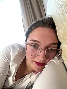 Snapshot of Bellatrisssaa chatting on November 6, 2025, 11:36 am Bellatrisssaa online show from November 6, 2025, 11:36 am