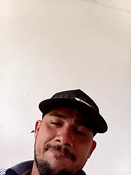 yeffito1 online show from March 13, 2026, 8:03 pm