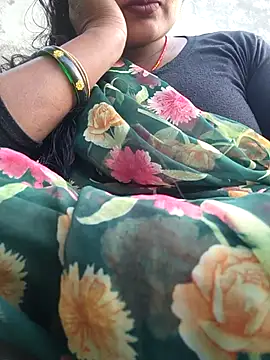 Sexi shivani online show from November 7, 2025, 11:26 am