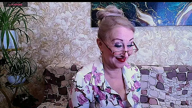  Sara  Smith  online show from March 3, 2026, 10:44 am