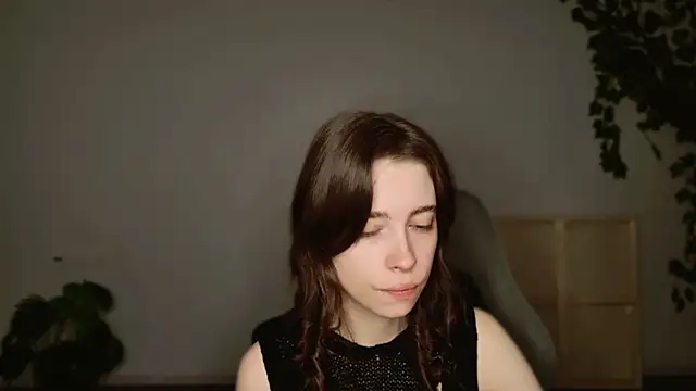 Yoka paradoXXX online show from November 6, 2025, 5:11 am