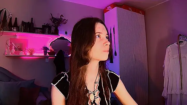 Snapshot of Yoka_paradoXXX chatting on May 5, 2026, 9:34 am Yoka paradoXXX online show from May 5, 2026, 9:34 am