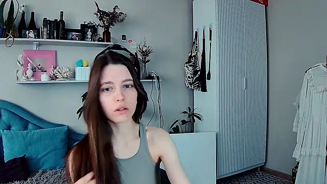 Snapshot of Yoka_paradoXXX chatting on May 10, 2026, 10:41 am Yoka paradoXXX online show from May 10, 2026, 10:41 am