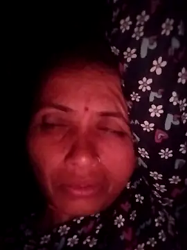 KIRTI12 HOT online show from May 23, 2026, 5:34 pm