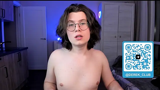 Snapshot of Derek_Shameless chatting on April 29, 2026, 10:49 pm Derek Shameless online show from April 29, 2026, 10:49 pm