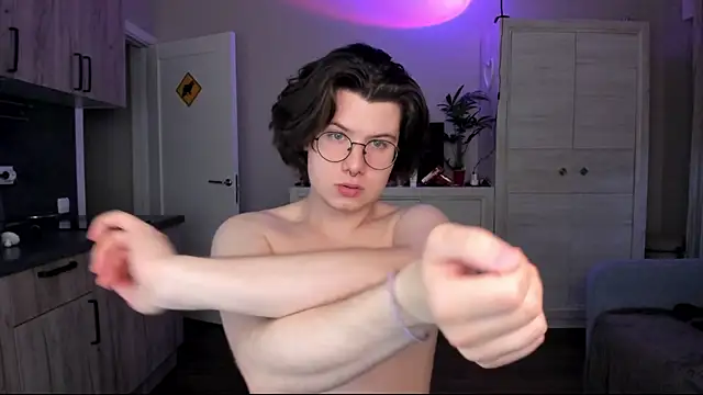 Derek Shameless online show from July 5, 2026, 7:21 pm