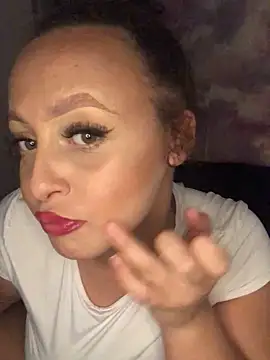 Welsh Maya19X online show from October 2, 2025, 9:40 pm