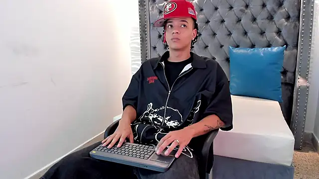 MARSHALL SPENCER online show from November 18, 2025, 1:14 pm