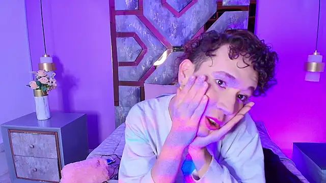 Electra Gosselin online show from October 13, 2025, 12:07 pm