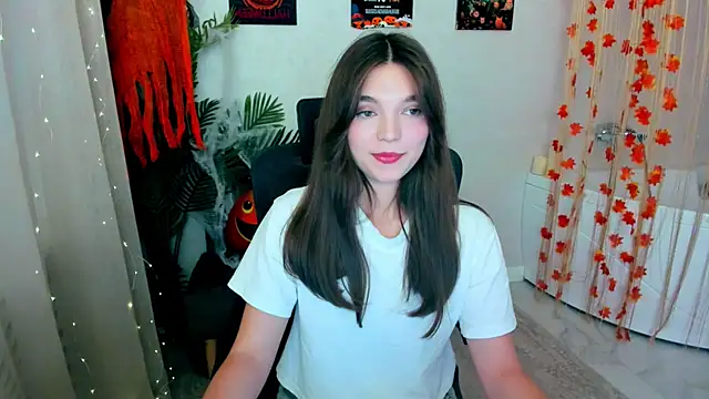 DivineAmour online show from October 16, 2025, 12:35 pm