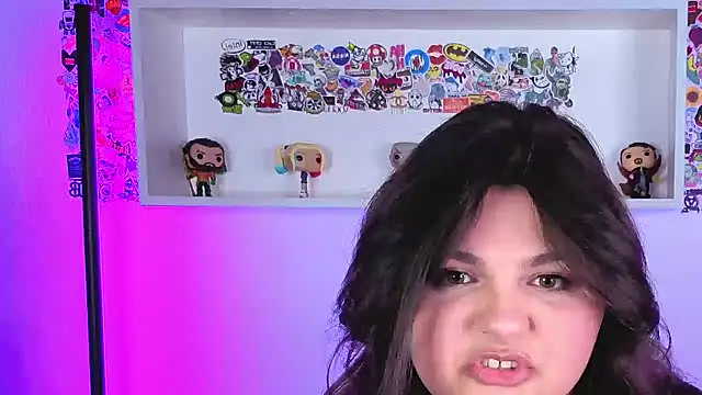 Snapshot of UR_BELLA chatting on September 20, 2025, 9:20 pm UR BELLA online show from September 20, 2025, 9:20 pm