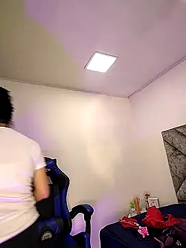 Shantey Laurent online show from December 5, 2025, 2:59 pm