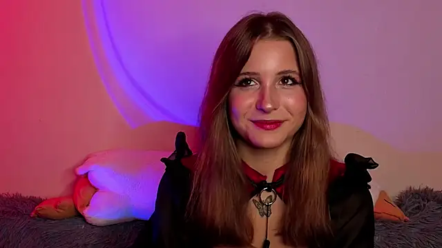 LoveSeekins online show from November 14, 2025, 7:39 pm