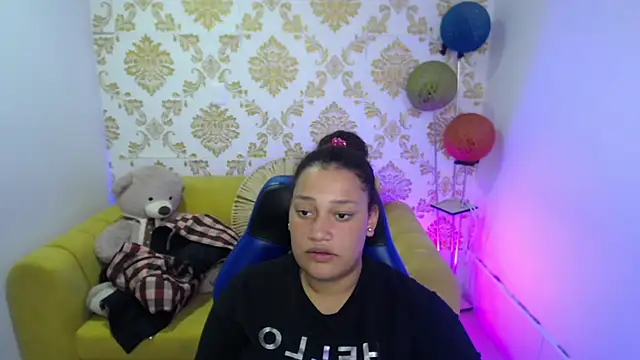 keiry m online show from October 15, 2025, 2:43 am