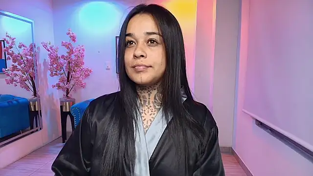 Black roseee online show from December 2, 2025, 7:43 am