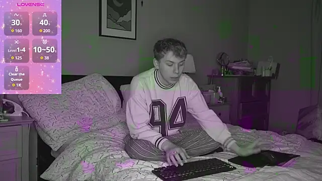 Snapshot of scottishtwink01 chatting on November 8, 2025, 5:16 pm scottishtwink01 online show from November 8, 2025, 5:16 pm