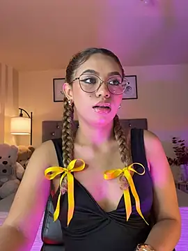 OxanaFedorova1- online show from February 19, 2026, 8:28 pm