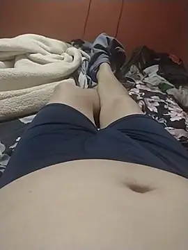 Santiagoqro85 online show from November 29, 2025, 2:23 am