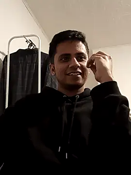 eyepach96 online show from September 26, 2025, 9:43 pm